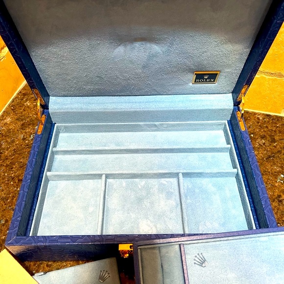 Genuine Vintage Rolex 51.00.01 Watch Jewelry Box Case & Key - Picture 9 of 11